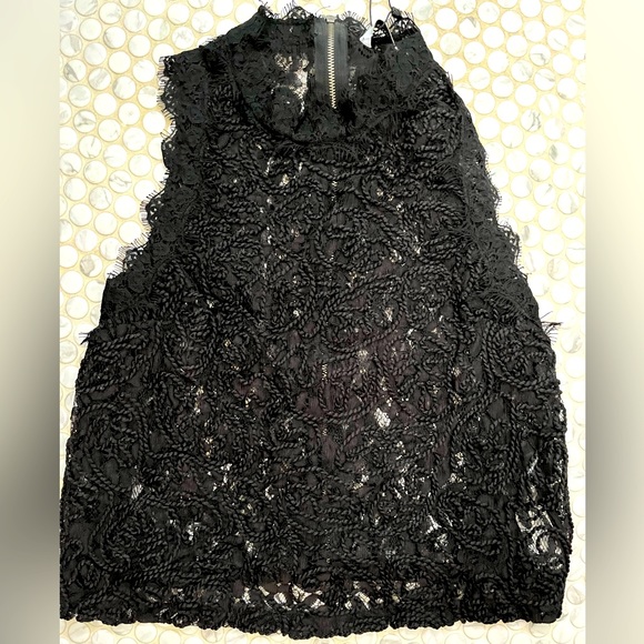 Tops - Gorgeous Lace Crop Top-Medium